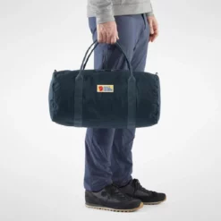 Fjallraven Reisetasche Fjällräven Vardag Duffel 30 Deep Forest -Camping Geschäft 7 Vardag Duffel 30 27243 638 E MODEL FJR